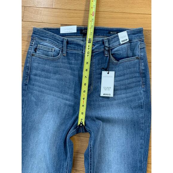 Judy Blue High Waisted Bootcut Jeans size 15/32 - Picture 5 of 7